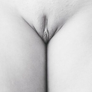 B&W Nude art photo, abstract close-up of model Kona, © 1997 by Craig Morey