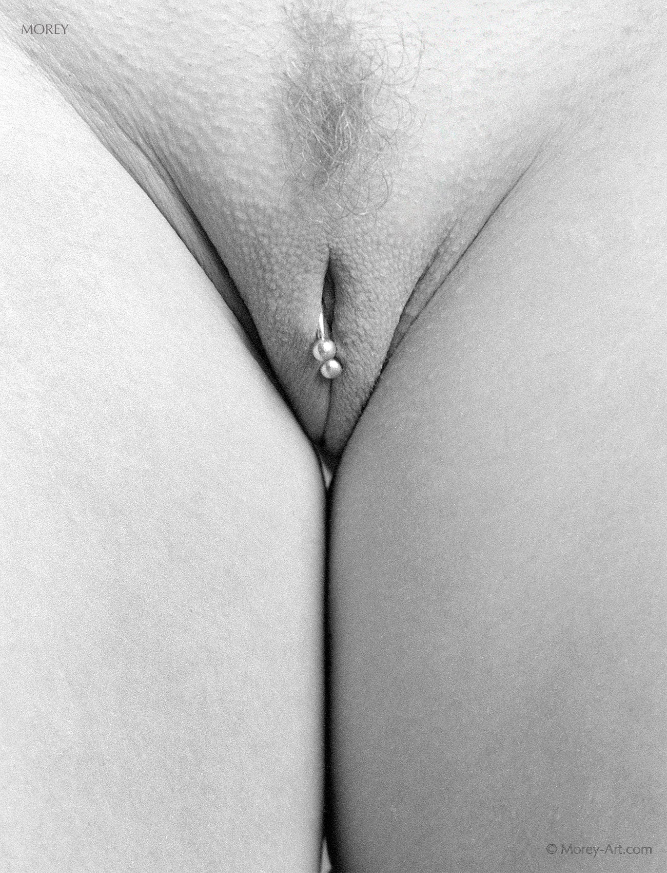 Tabitha74679-04-1700 B&W explicit abstract photo closeup of model Tabitha, © 1997 by Craig Morey