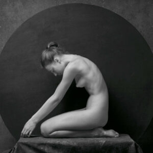Nude profile of model Yelena, b&w photo by Craig Morey ©2005