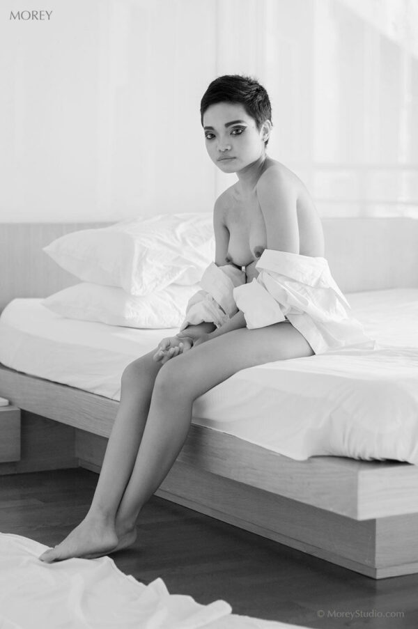 Bee-4980-Nude-Art-Model-signed-photo-by-Craig-Morey-161236340825-2 Semi-nude model Bee, Bangkok, b&w photo by Craig Morey ©2013