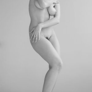 Artistic b&w nude photo of Liz Ashley, by Craig Morey ©2009