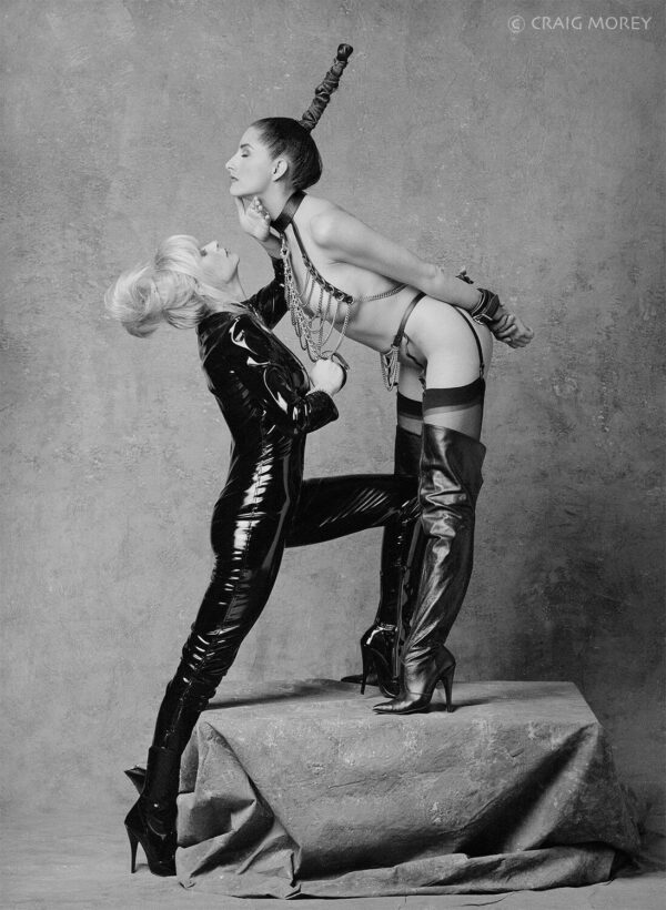 AO-3590101-BW-Nude-Art-hand-signed-photo-by-Craig-Morey-151161601179